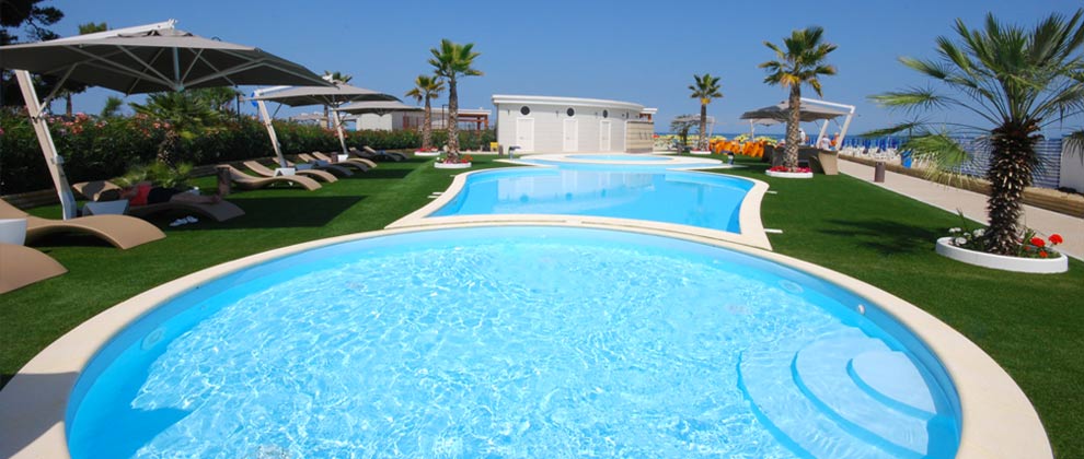 piscina in spiaggia - alba adriatica